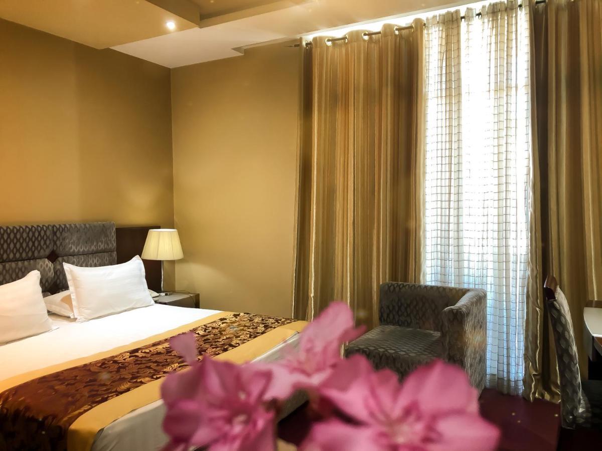 Hotel Arifi Shkodra Kültér fotó