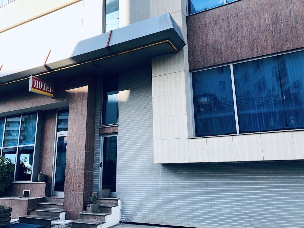 Hotel Arifi Shkodra Kültér fotó