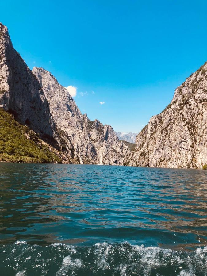 Hotel Arifi Shkodra Kültér fotó
